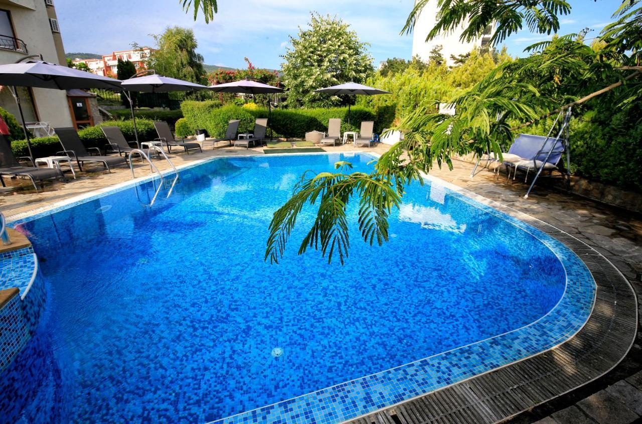 Stayinn Rainbow Houses Beachfront By Asteri Hotels Sunny Beach Eksteriør billede