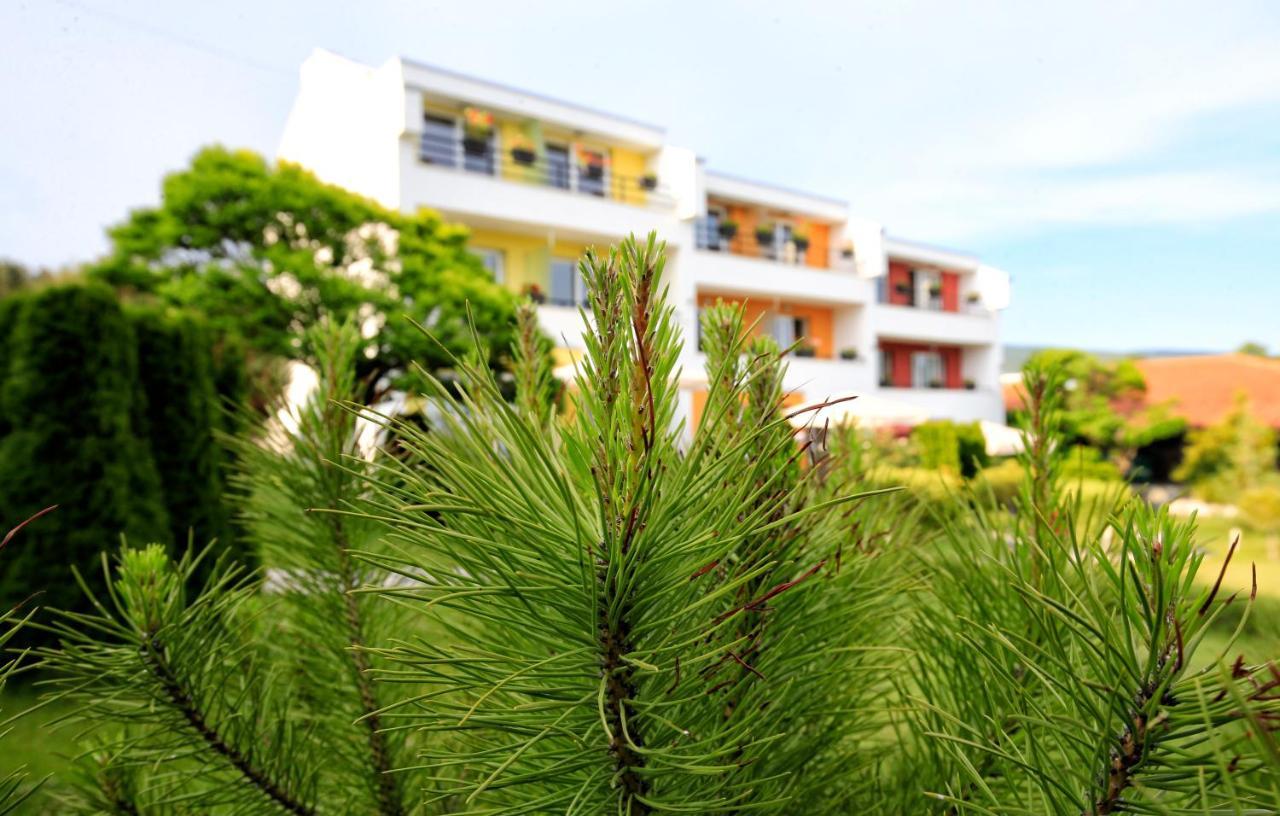 Stayinn Rainbow Houses Beachfront By Asteri Hotels Sunny Beach Eksteriør billede