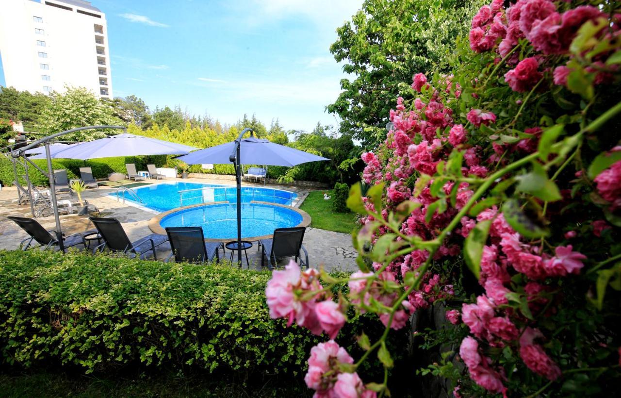 Stayinn Rainbow Houses Beachfront By Asteri Hotels Sunny Beach Eksteriør billede