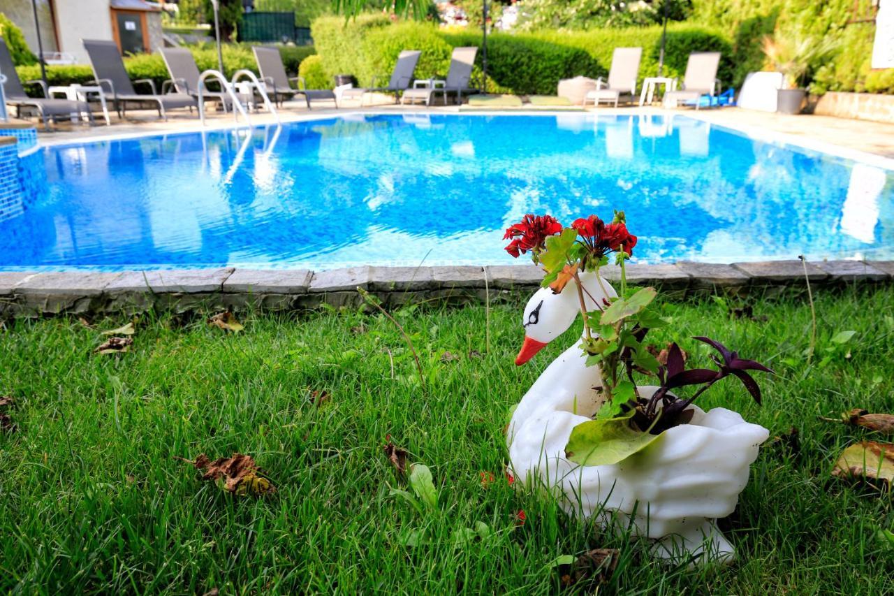Stayinn Rainbow Houses Beachfront By Asteri Hotels Sunny Beach Eksteriør billede