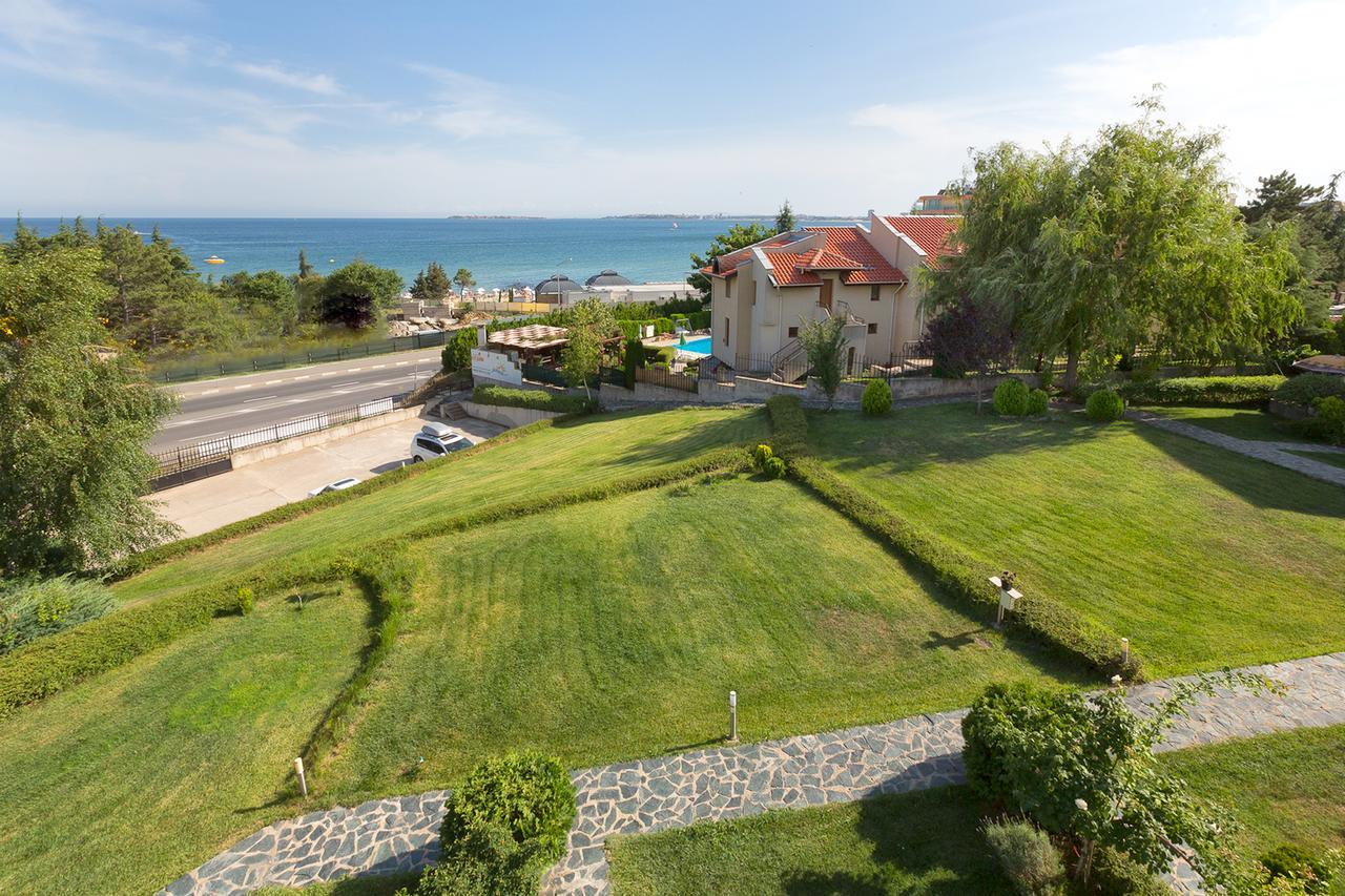 Stayinn Rainbow Houses Beachfront By Asteri Hotels Sunny Beach Eksteriør billede