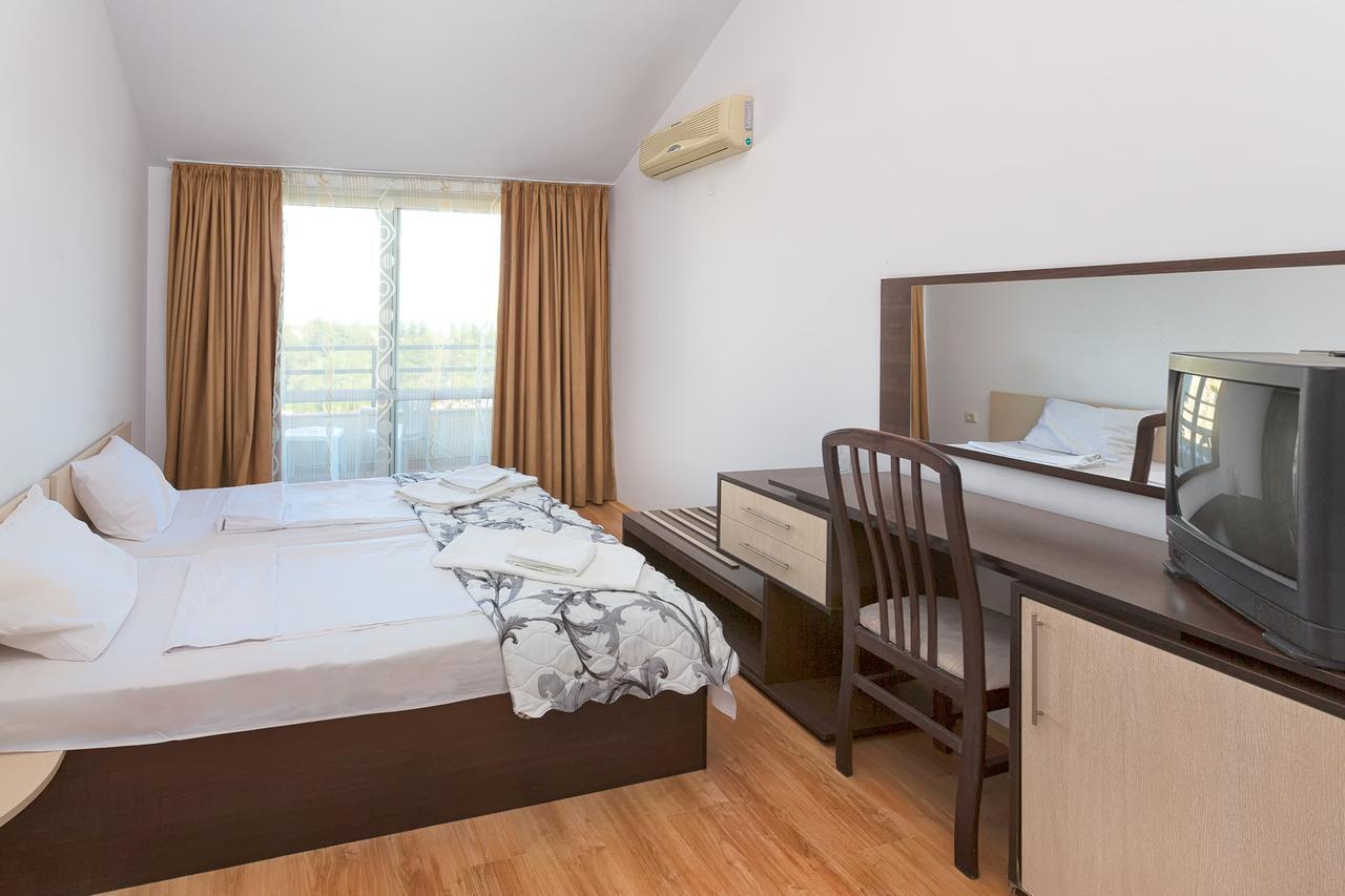 Stayinn Rainbow Houses Beachfront By Asteri Hotels Sunny Beach Eksteriør billede