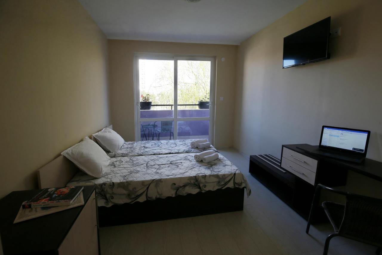 Stayinn Rainbow Houses Beachfront By Asteri Hotels Sunny Beach Eksteriør billede