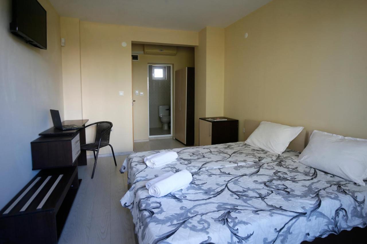 Stayinn Rainbow Houses Beachfront By Asteri Hotels Sunny Beach Eksteriør billede